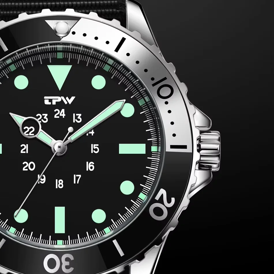 

Military Green Sports Mountaineering Watch for Men Fashionable Durable Wear-Resistant Woven Band Lumunous Indication Waterproof