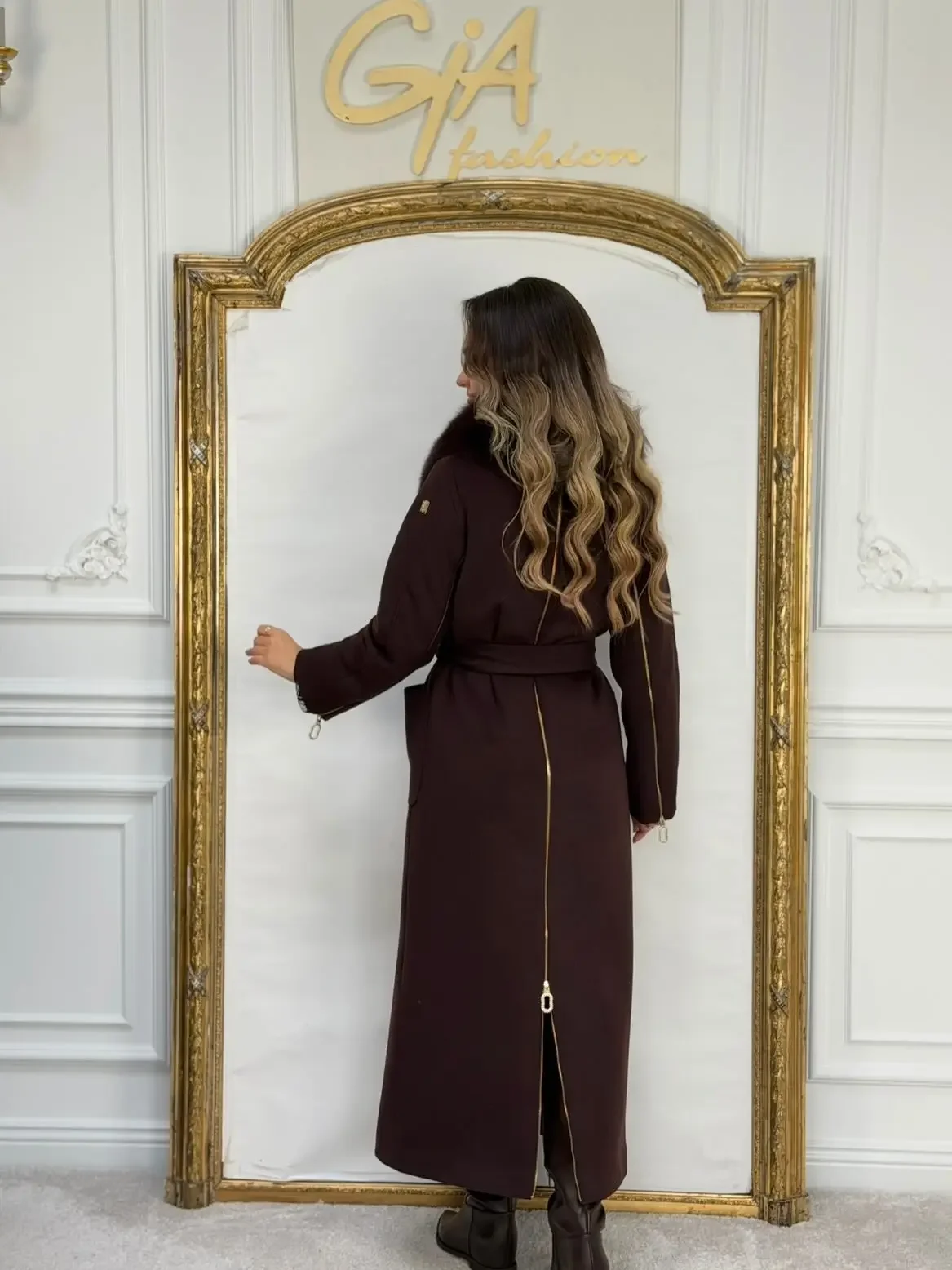 Chic Lace Up Fur Collar Patchwork Woolen Overcoat Women Solid V-neck Full Sleeve Loose Coats 2026 Lady High Street Warm Outwears