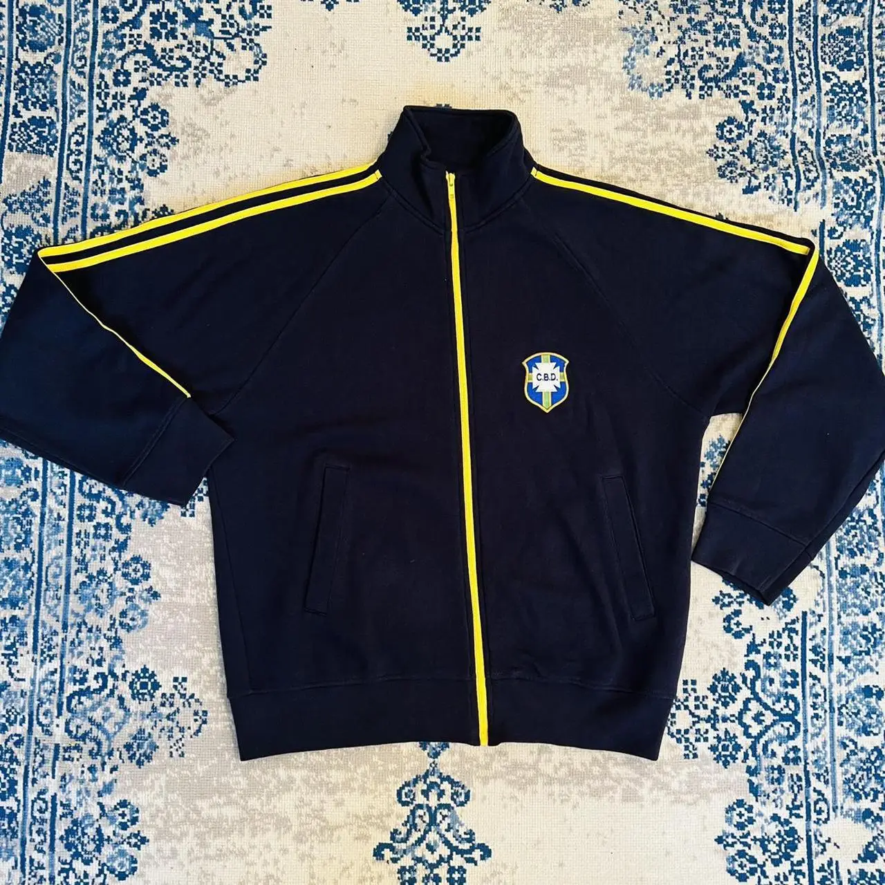 سترة صوفية جديدة للزوجين بأكمام طويلة لعام 2025 سترة مطرزة بحروف للتنقل