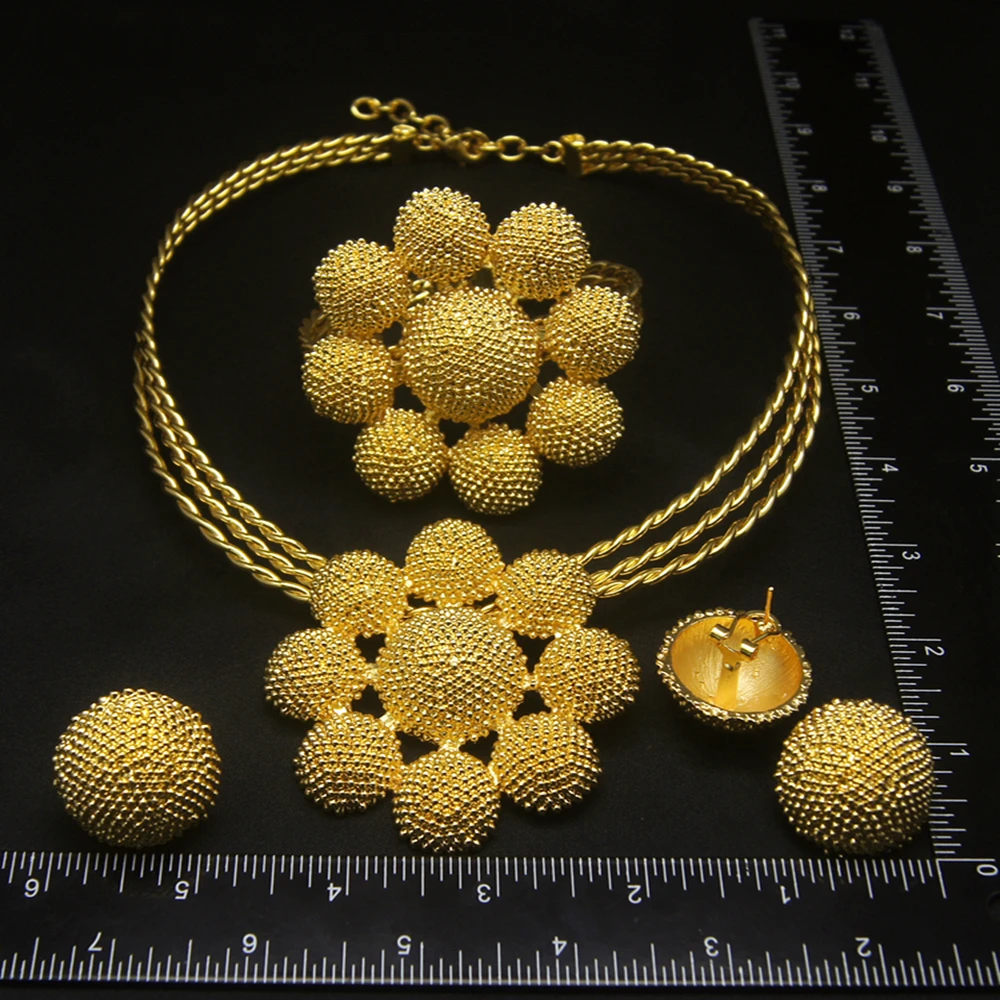 High-end and fashionable gold-plated women's jewelry set, round ball flower exquisite heavy industry Middle Eastern wedding jewe