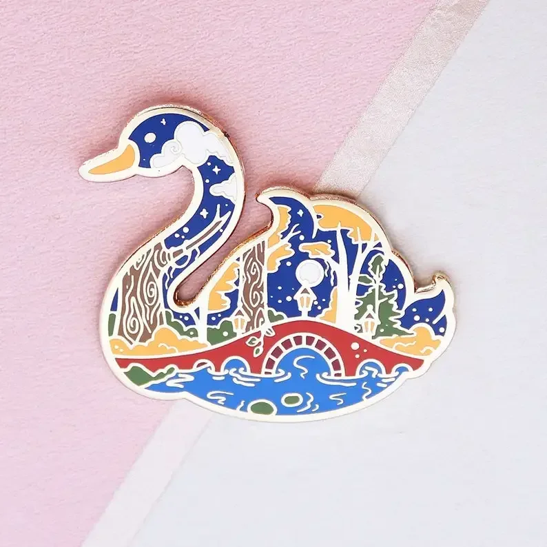 Midnight Swan   Enamel Pin  brooches