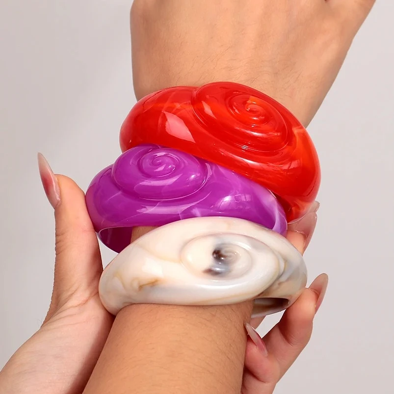 Fashion Resin Geometric Open Cuff Bangle for Women Vintage Colorful Acrylic Vortex Round Bangle Bracelets Stackable Jewelry Gift