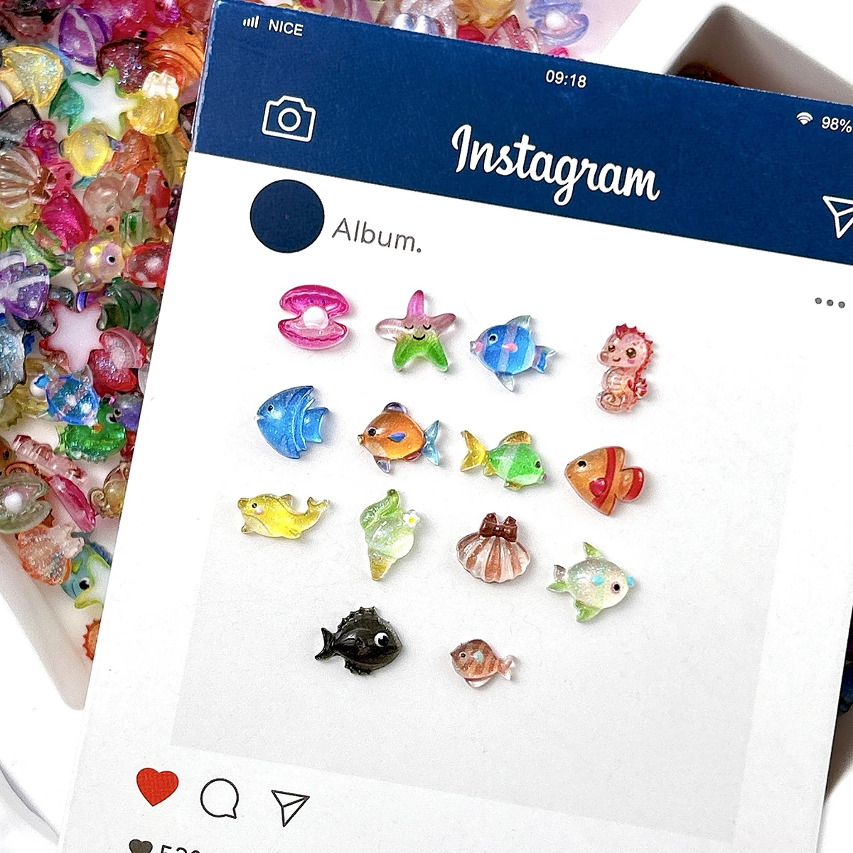 50PCS 3D Cartoon Creative Seahorse Starfish Nail Charms Translucent Luminous Colored Shell Fish Nail Art Decorations DIY Nails