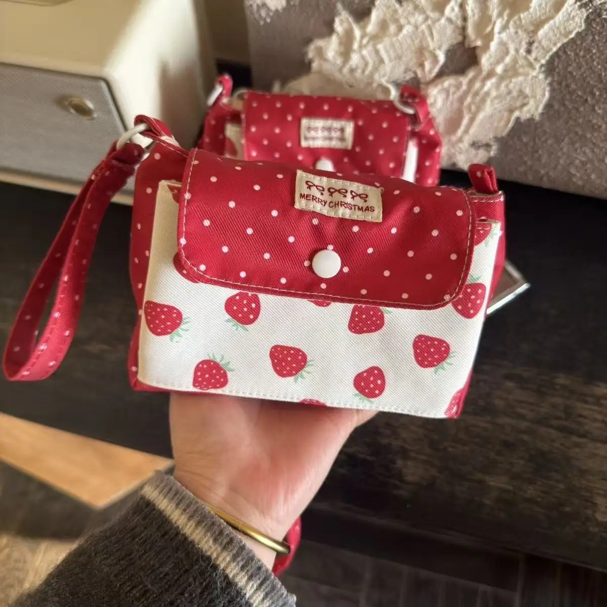 Niedliche Erdbeer-Aufbewahrungstasche, wasserdichte Canvas-Clutch, Lippenstift- und Kissen-Tasche, kleine Alltagstasche, CCD-Aufbewahrungstasche, Geschenk – Detail 1