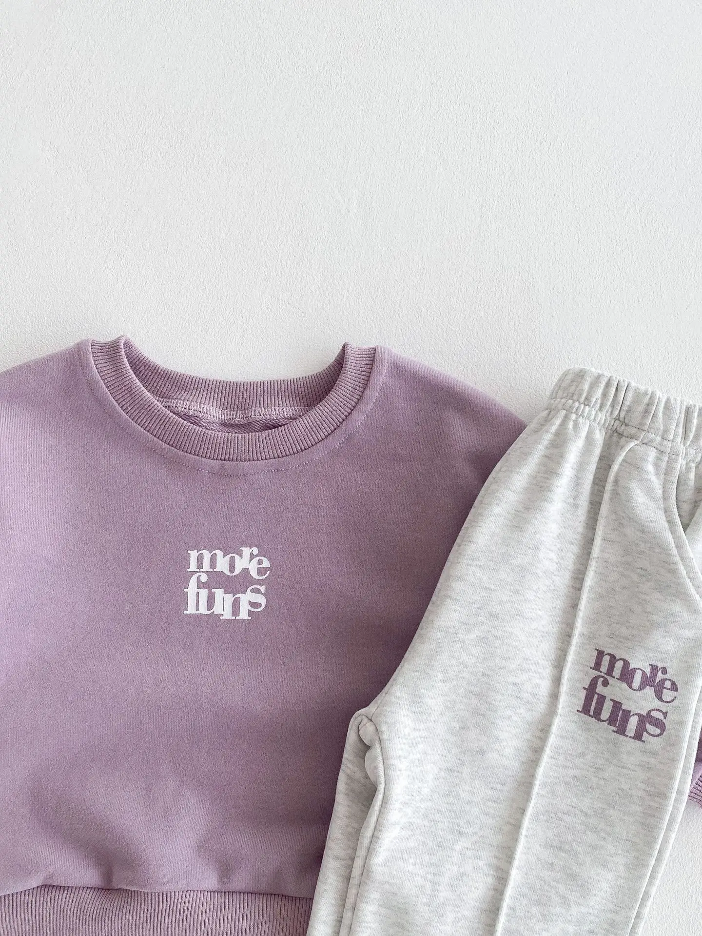 Koreanischer Stil Frühling/Herbst Neues 2-teiliges Set für Kleinkinder & Kinder, reine Baumwolle, Farbblock-Sweatshirt & Jogginghose – Detail 11