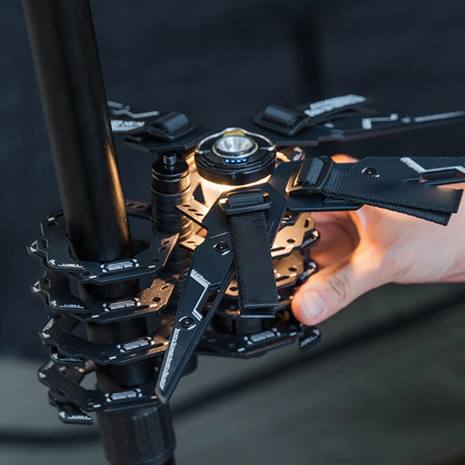 

Camping Light Stand 255g Lightweight Portable Folding Outdoor Supplies Camping Lantern Stand For Lawn Park Garden Outside Patio