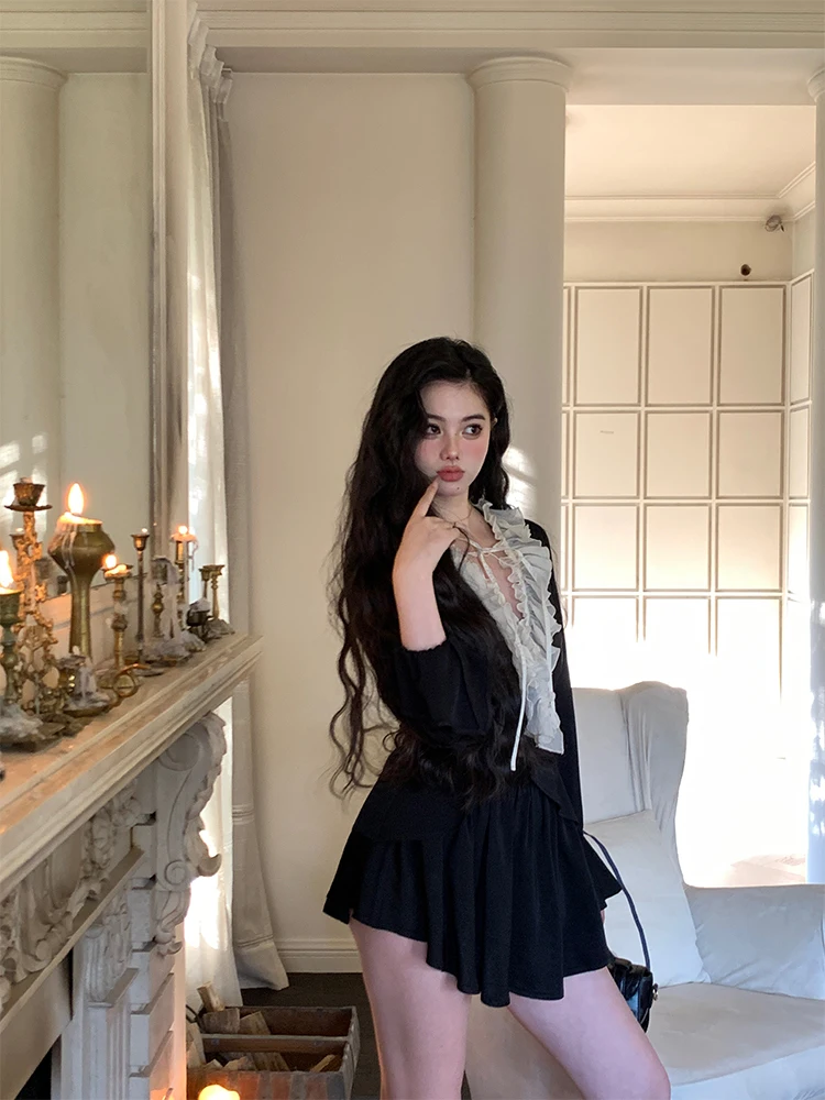 

Spring Summer 2025 Women's Bla Silk Satin Trimmed Chiffon Top One Head a Gua Design Sensation Small ence