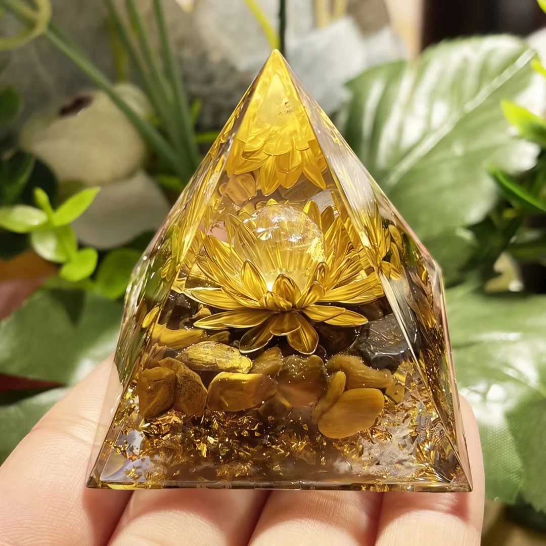 1 Handmade for Lotus Crystal Pyramid, Birthday Gift, Desktop Home Decoration, Perfect Gift for Valentine's Day, New Year