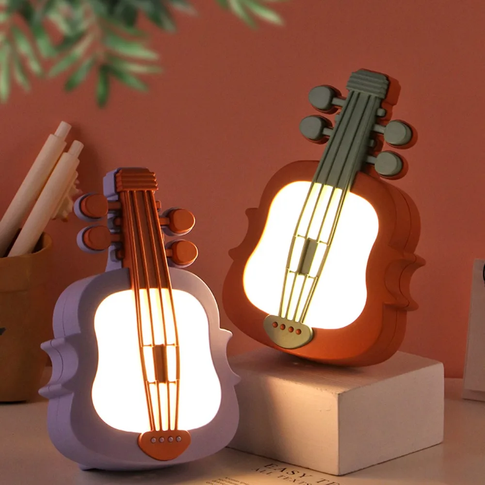 Squisito cartone animato violino lampada da scrivania ricarica creativa luce notturna a LED lampada di ricarica USB in plastica portatile camera da letto