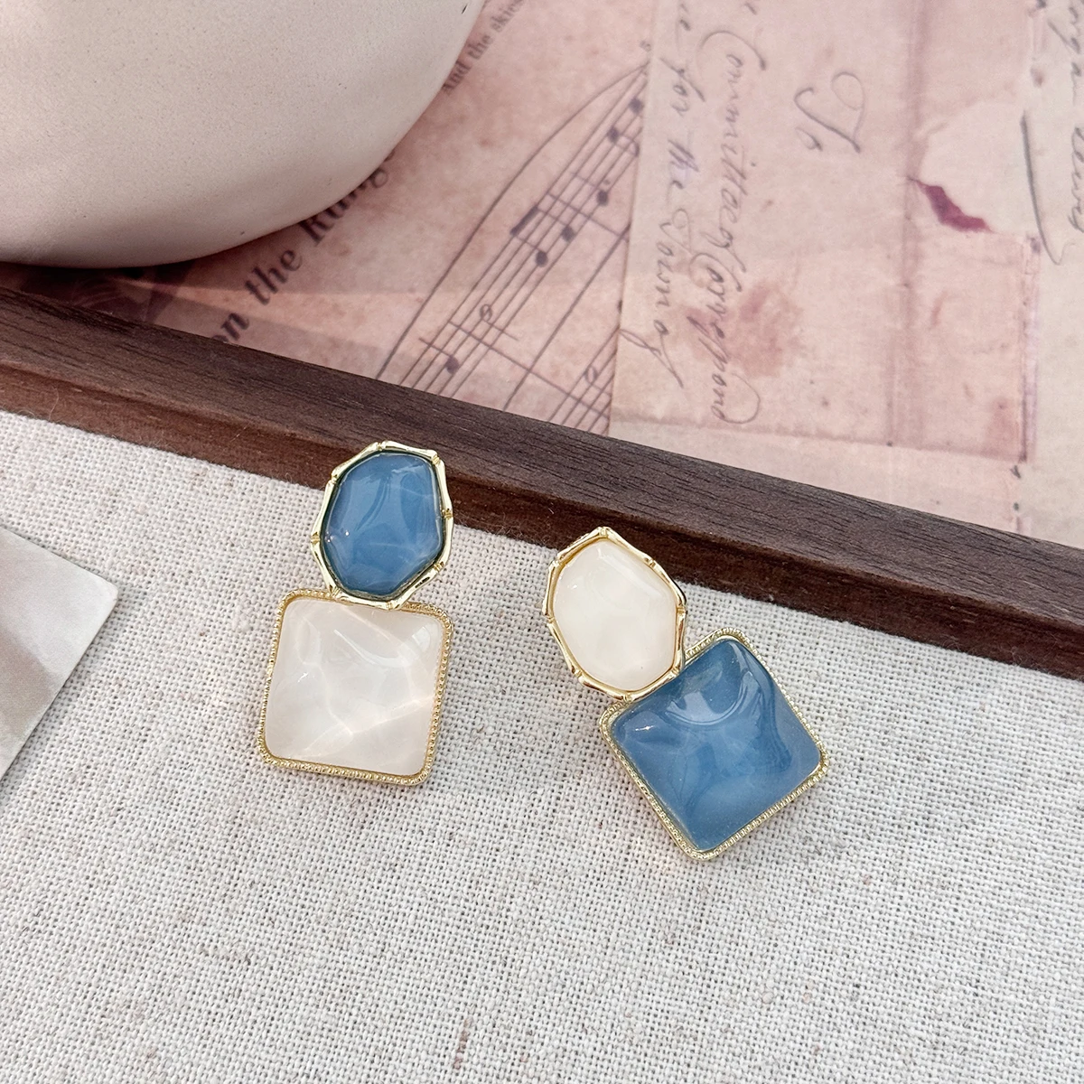 Women's Irregular Square Zirconia Oval Earrings, High-End Feel