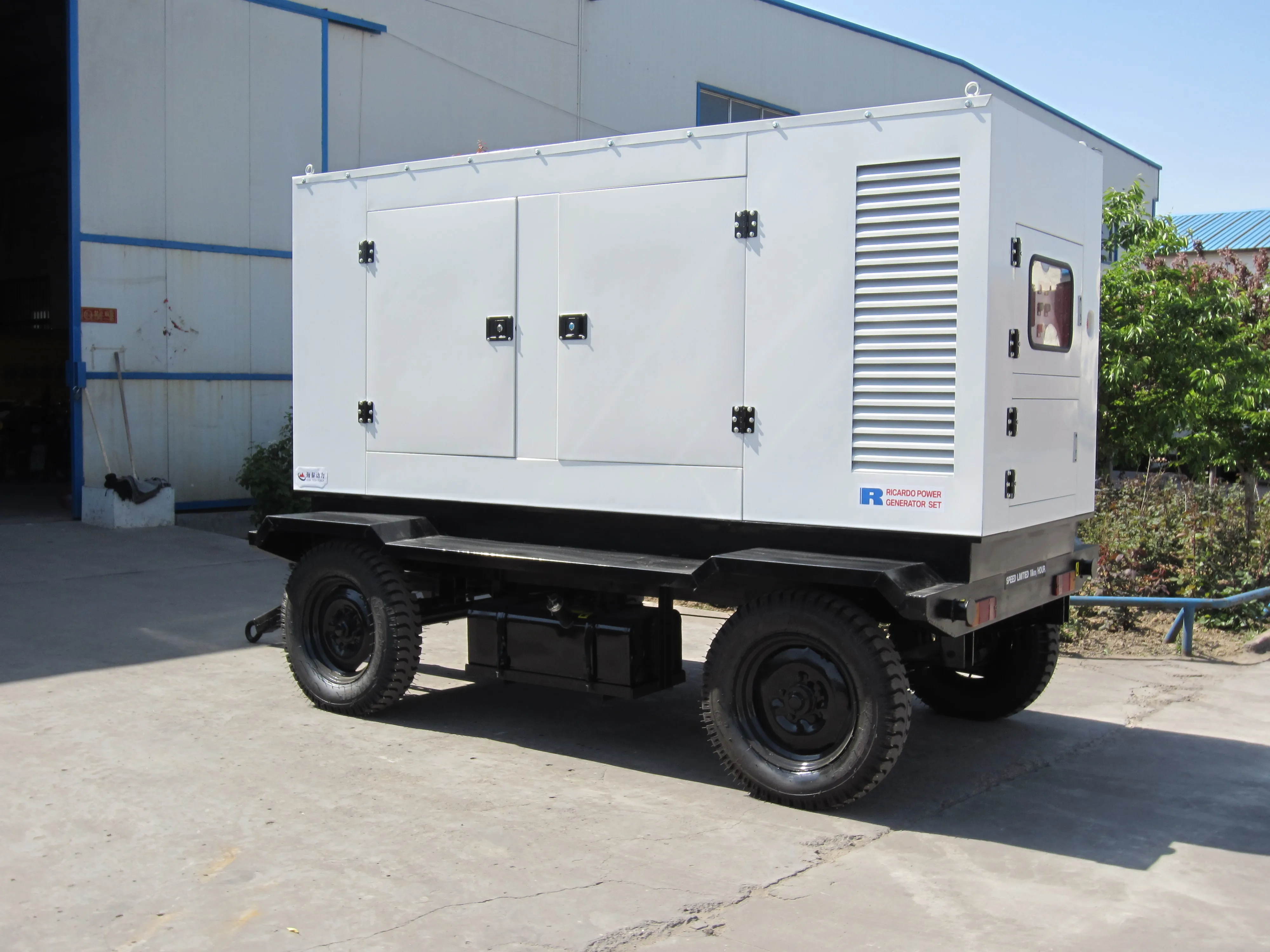 125kva 100kw mobile diesel generator with brushless alternator / R6105AZLD engine / 4 wheels mobile generator diesel 100kw
