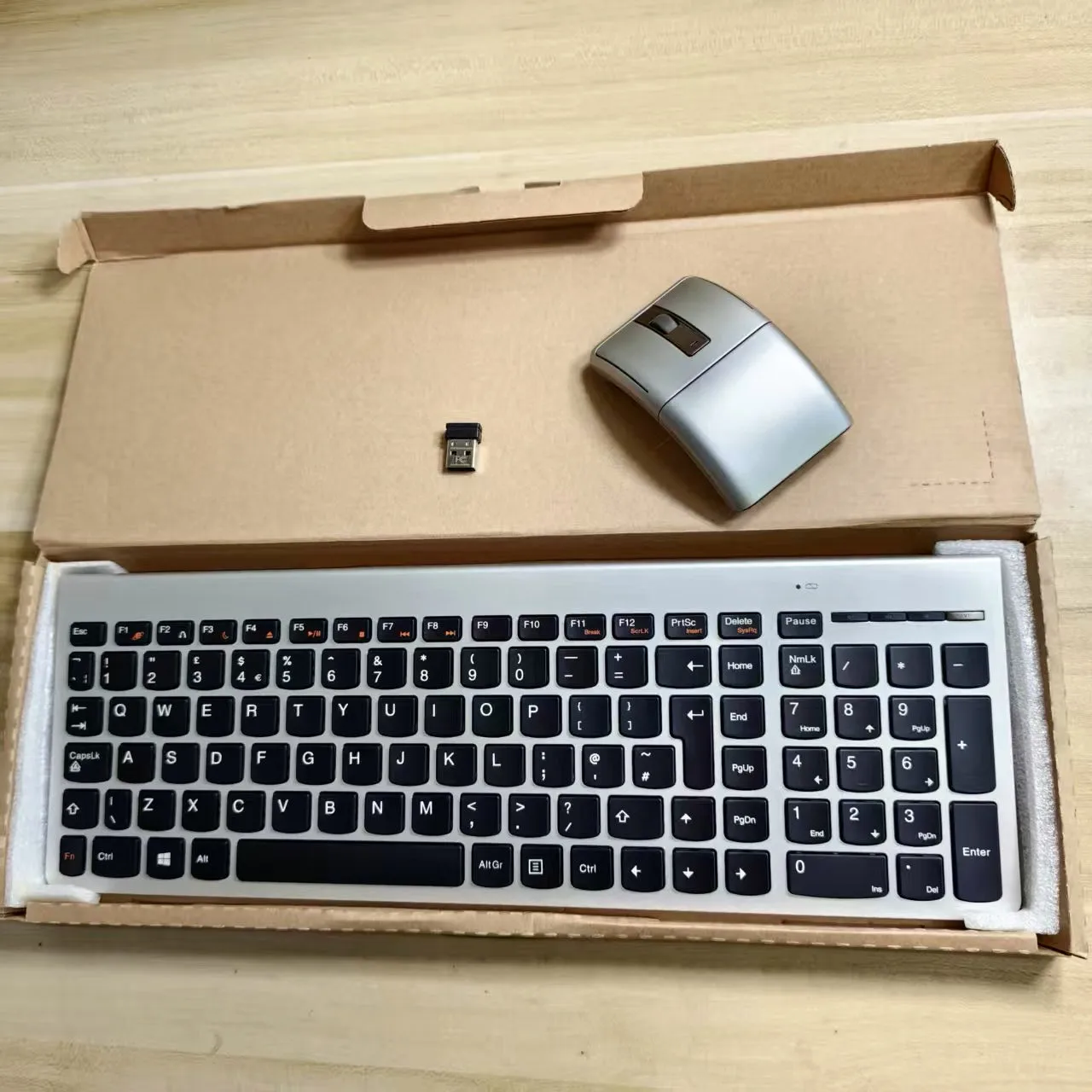 

UK layout SK-8861 wireless keyboard and mouse For Lenovo home office mute