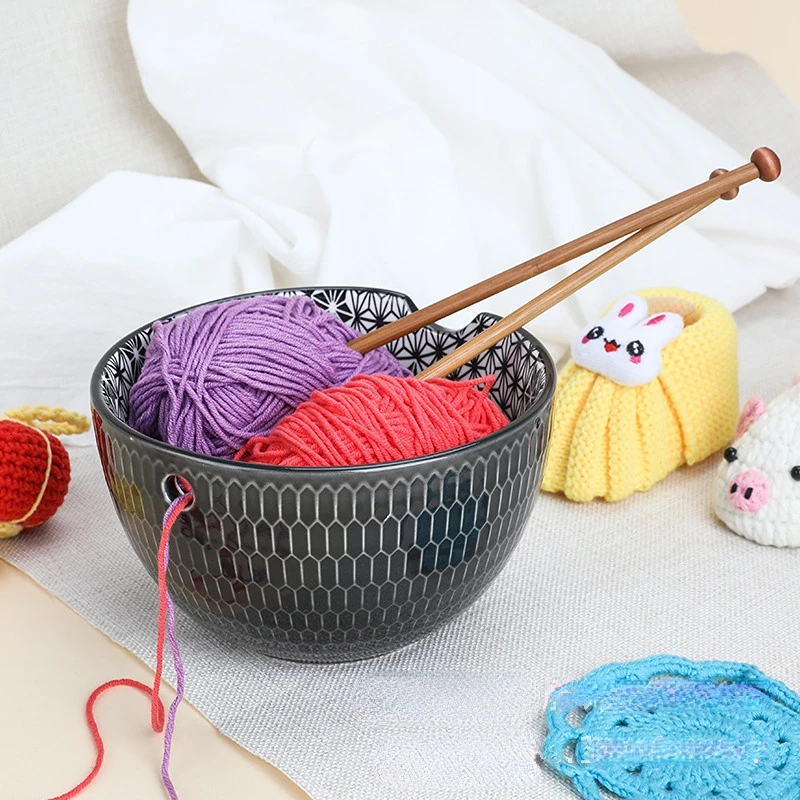 Ceramic Wool Bowl Simple Pattern Wool Storage Holes Notch Non-slip Embossed Design Ceramic Wool Storage Bowl High Temp Firing