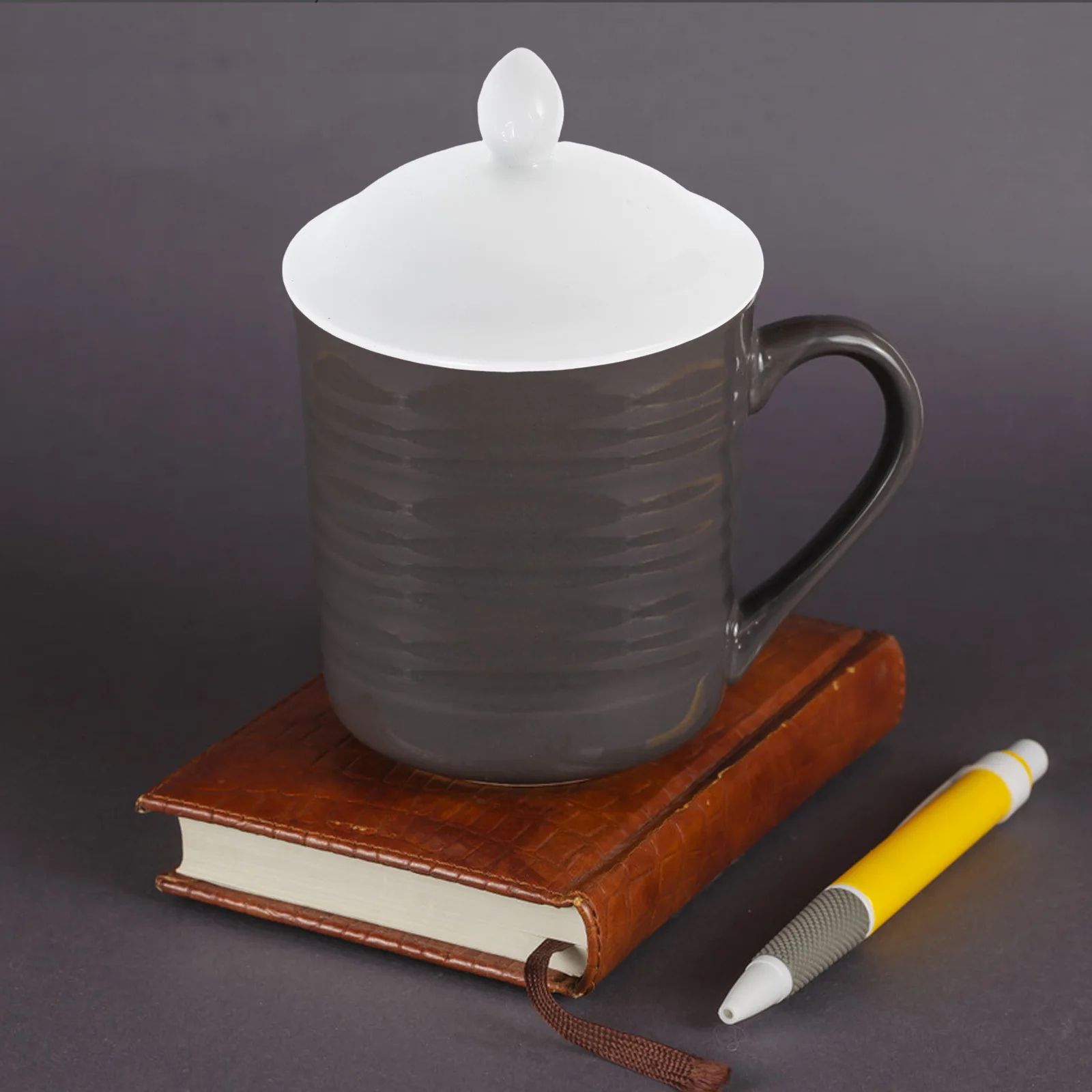 

Ceramic Cup Lid Only Universal Fit for Mugs and Teacups Elegant Spill Resistant Design Replacement Tumbler Lids for Home Office