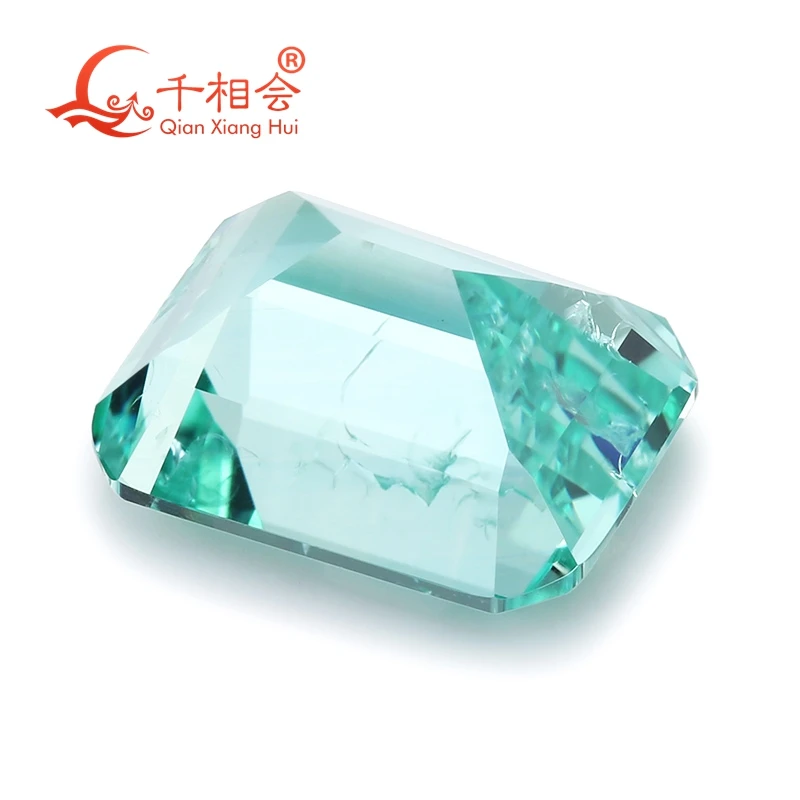 

Изумрудно-зеленый сапфир, выращенный в лаборатории, огранка «Изумруд», с незначительными трещинами и включениями, корунд, сертификат AGL