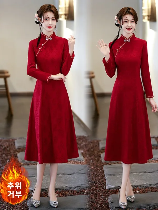 thiened-fce-冬用レッド旗袍ドレス-花柄刺繍ウェディングドレス-母親用-ミディアム丈チャイナドレス-ロングスリーブガウン