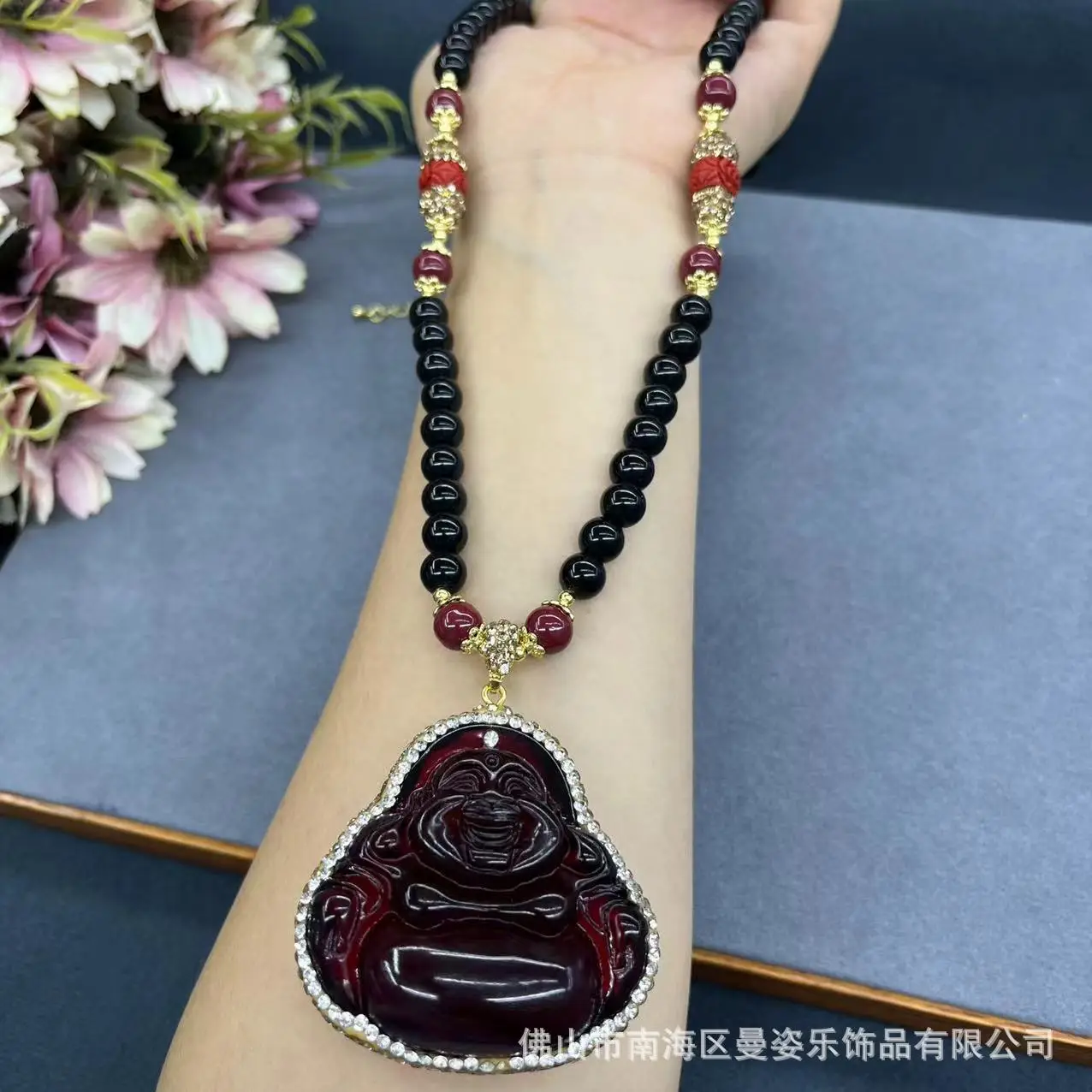 DIY accessories Internet celebrity live broadcast second generation amber laughing Buddha necklace natural agate sweater chain j view 2