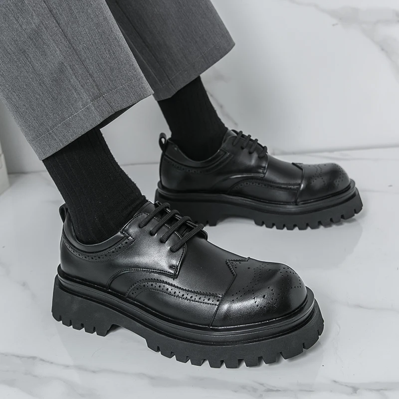 Classic Black Men's Autumn Comfortable Lace Up Carved Oxford Shoes High-quality Men's Thick Soled Non Slip Casual Leather Shoes