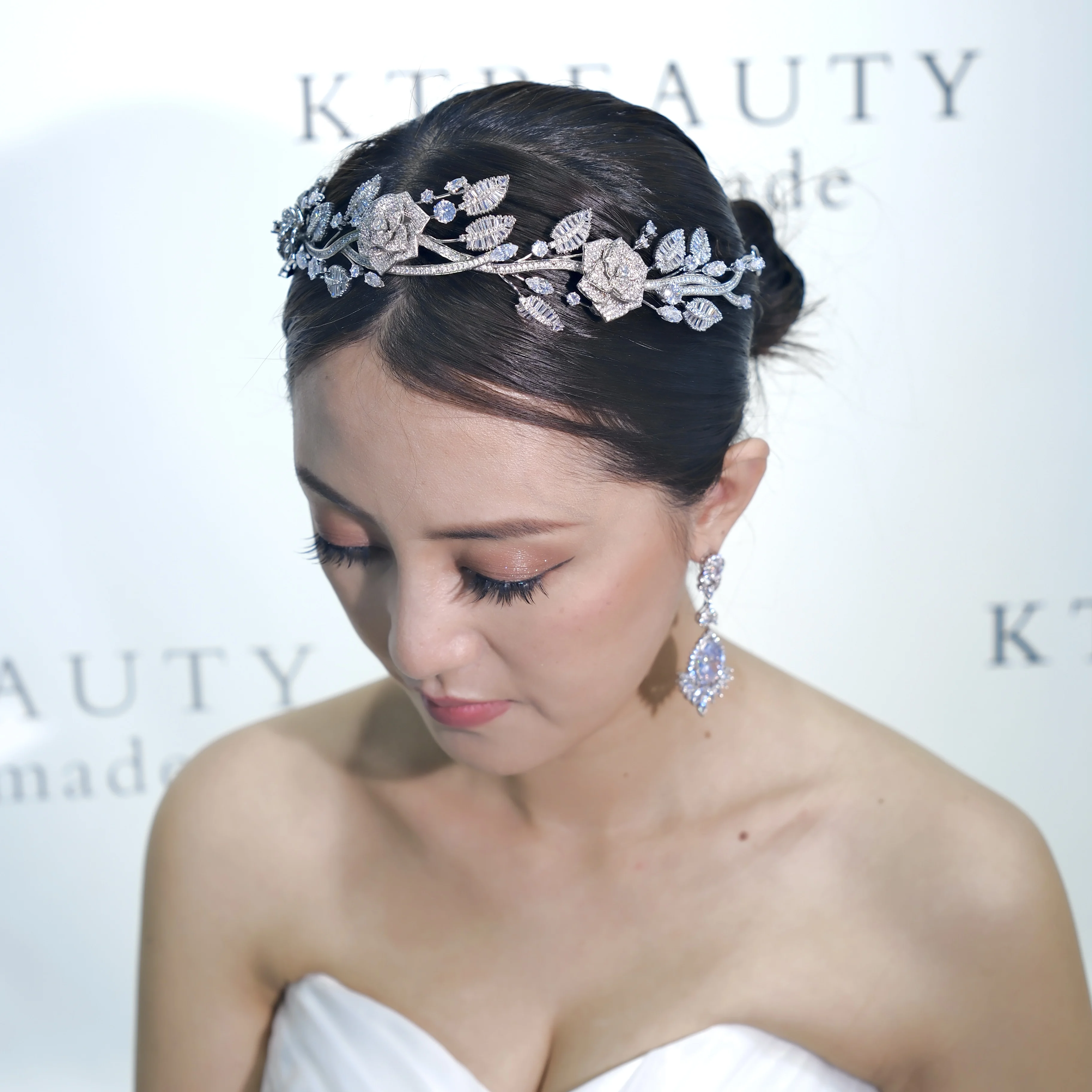 KTBEAUTY Hairpin Hair Pin Hairwear Copper Trendy Guangdong Fashion Women Hair Jewelry Tiara At a Loss