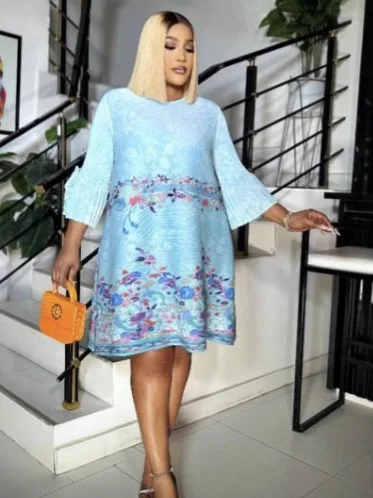 2025年秋新作 ミヤケプリーツフラワードレス プリント手回し花柄ファッション ラウンドネック長袖ゆったりワンピース レディース