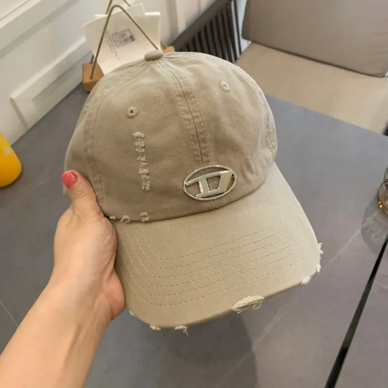 Outdoor Sports Cap New Metal D Casual Baseball Cap Female Students Washed to Do Old Holes In The Tide Cap