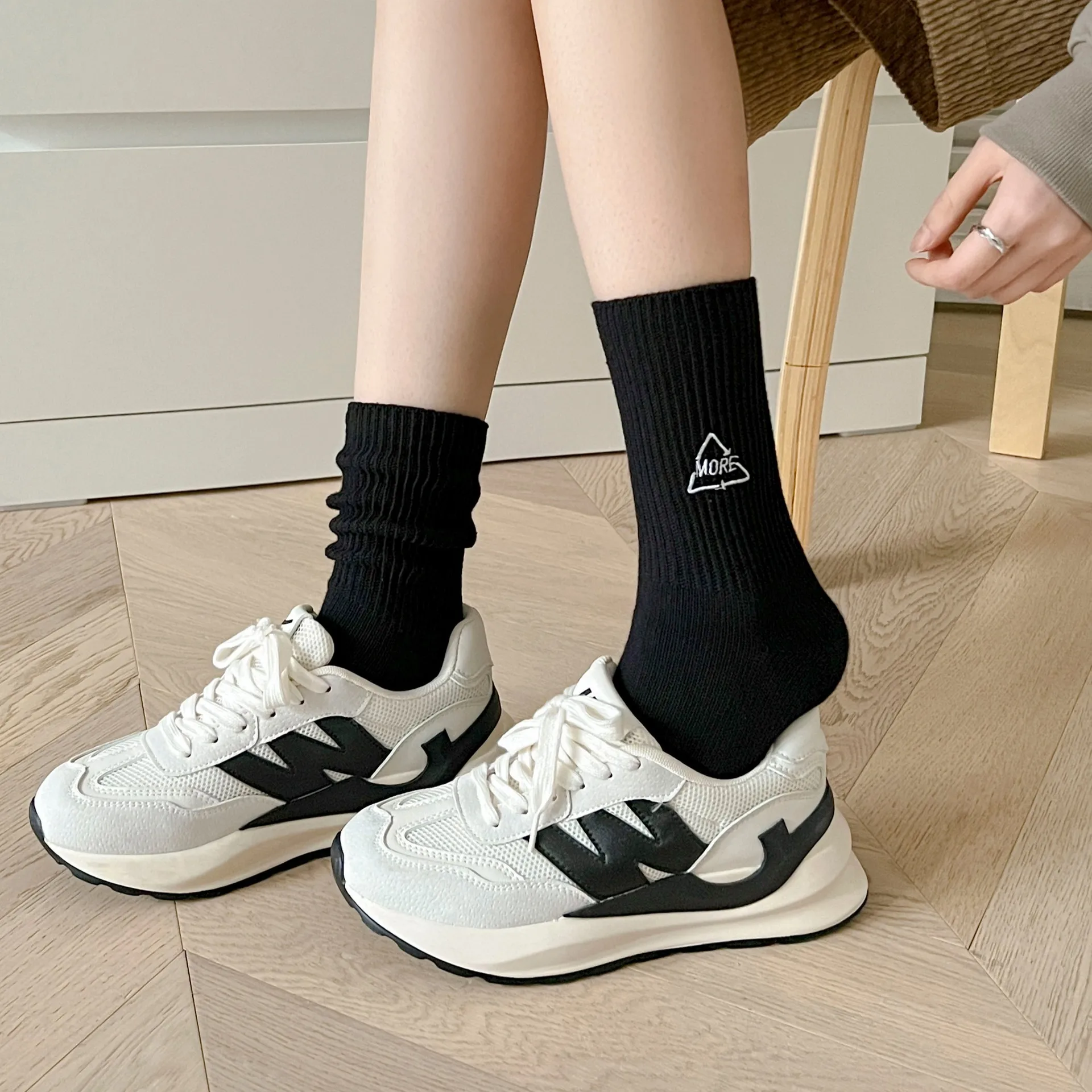 Solid color retro sports socks pure cotton trend personality embroidery double needle men's and women's couple socks