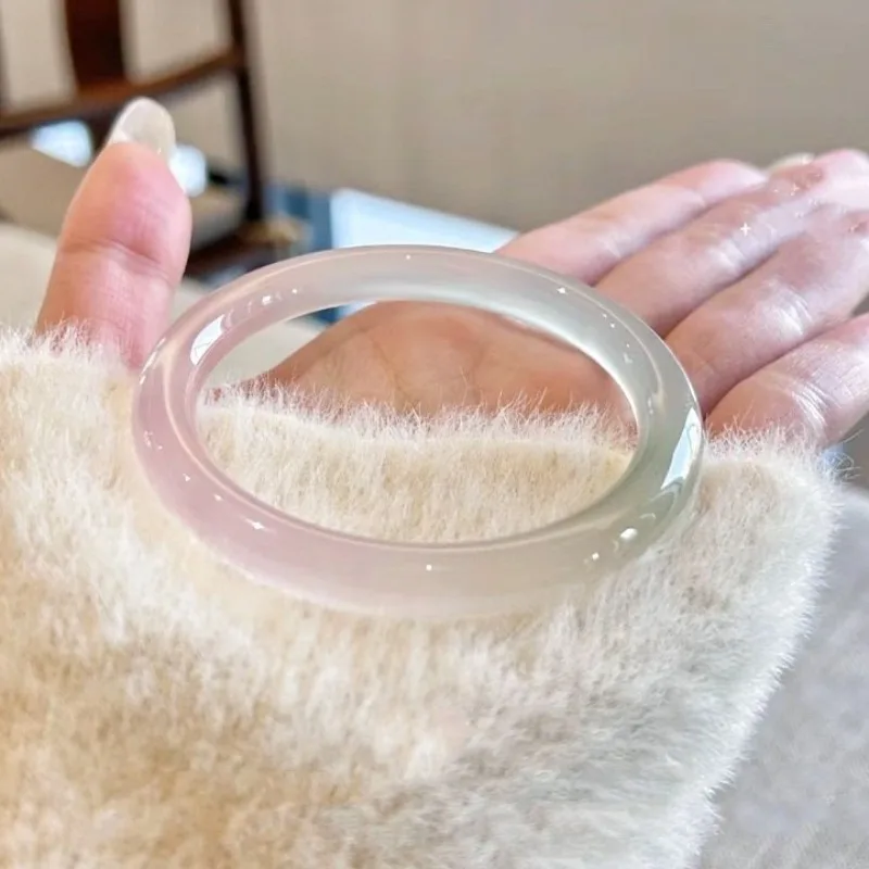 

New Natural Half-mountain and Half-water Agate Chalcedony Bracelet, Elegant