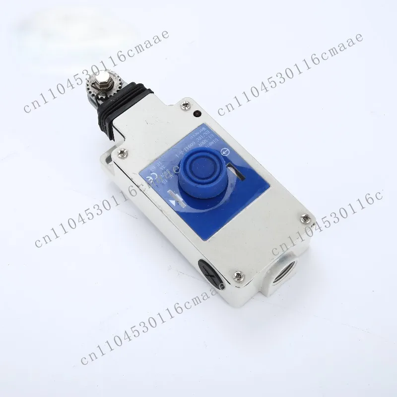 PLC Xy2ch13270 (without Buttons) Industrial Automation Controller 220V 5A 5kW