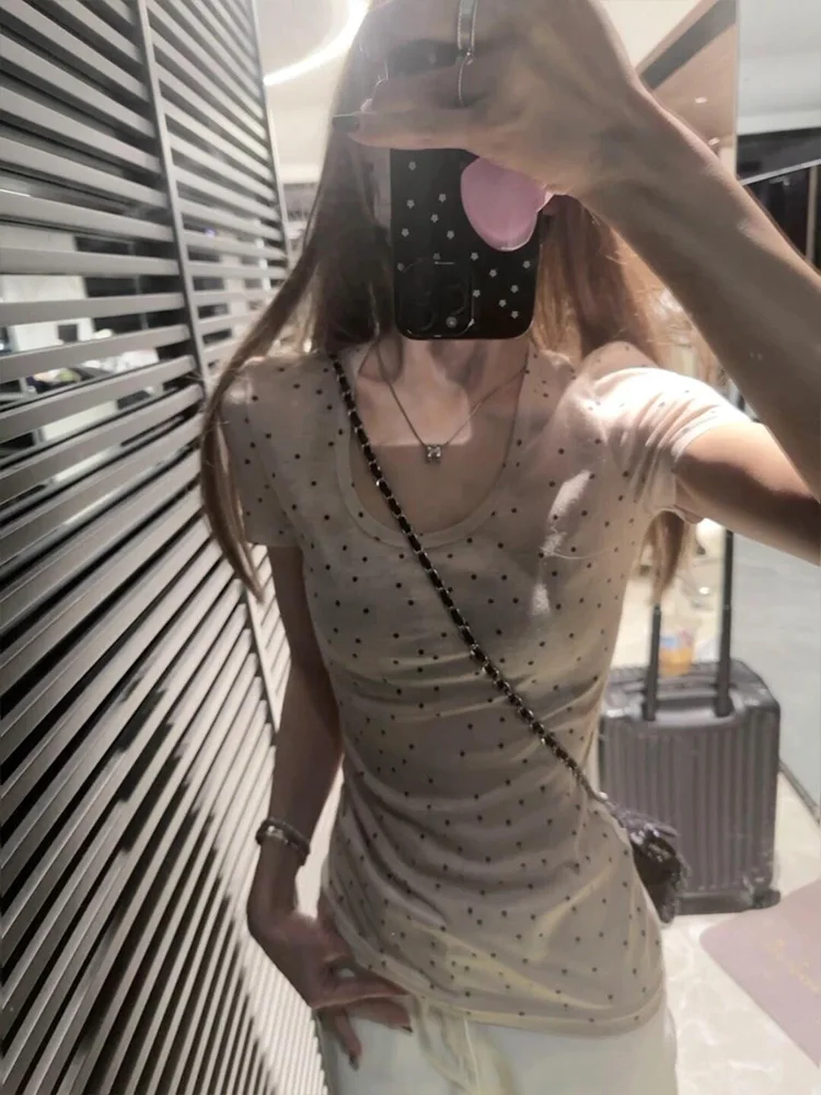 American Sle ort Sve U-Ne Polka Dot T-irt Women's Slim Fit Summer New Pure Desire ort Length Top for Ladies