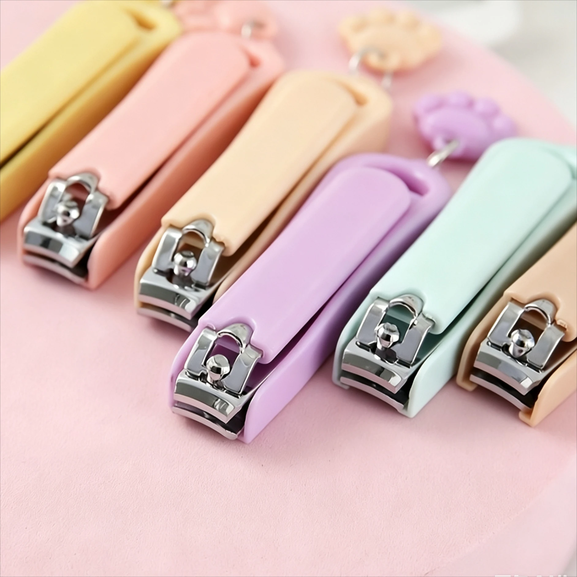 15-piece set of nail clippers, macaron color, cute cat paw charm nail clippers