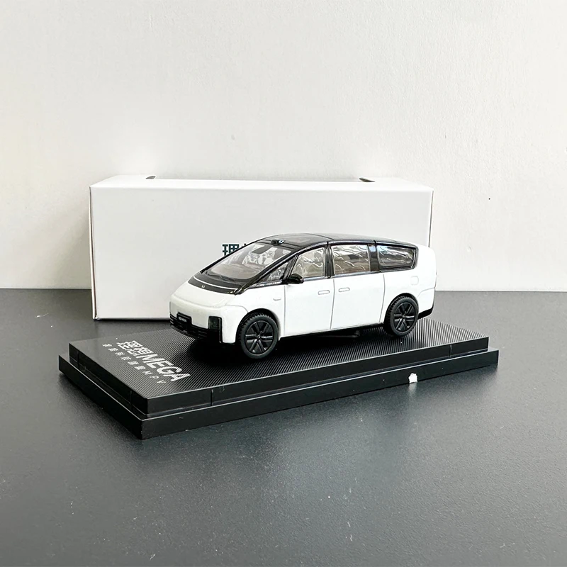 Coche cultural de aleación, escala 1/64, L6, L7, L8, L9, MEGA, SUV, modelo de coche fundido a presión, pequeño coche deportivo, juguete coleccionable