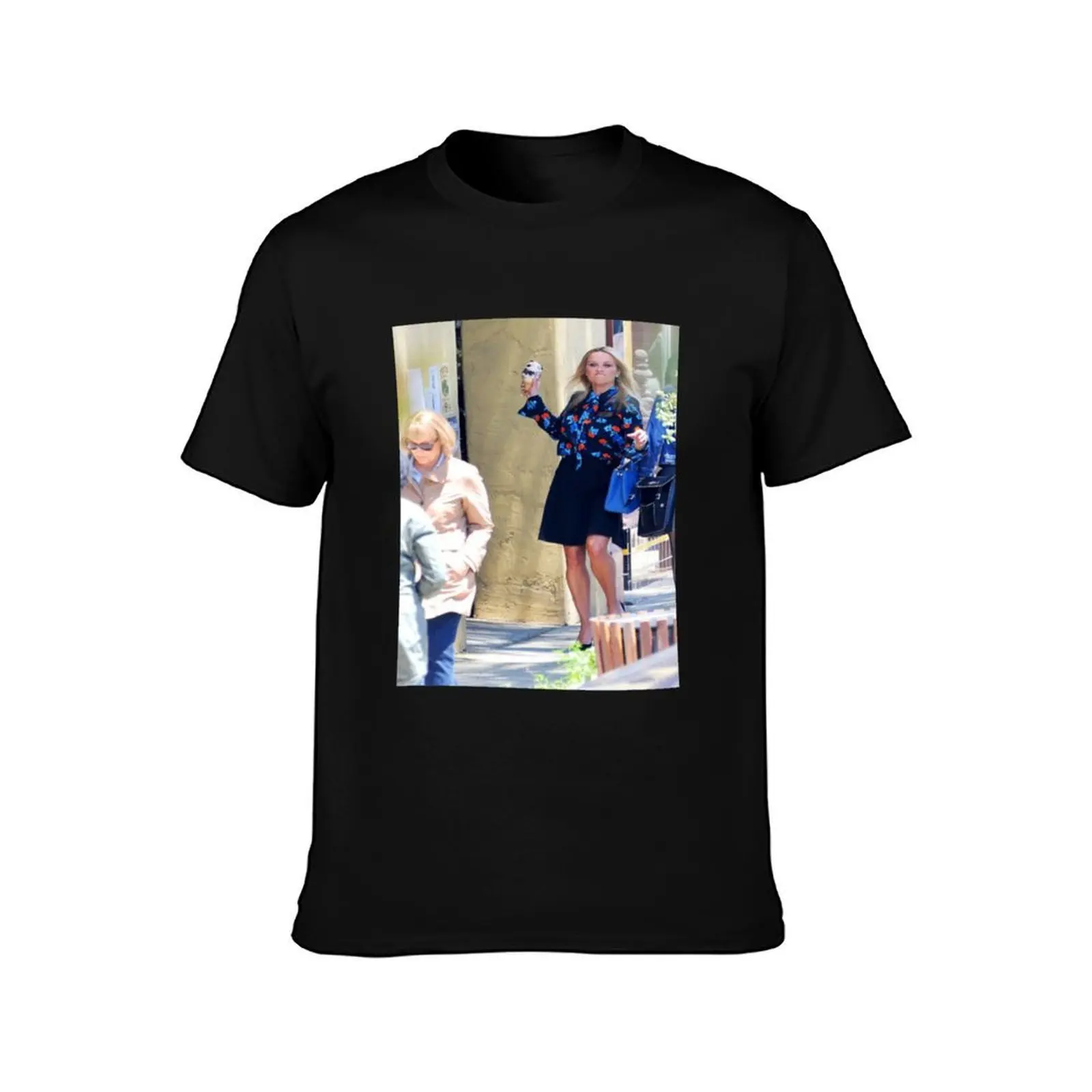 Reese Witherspoon Ice Cream Throw T-Shirt, Summer Casual Cotton Tee, Oversized Streetwear Tops, Vintage Graphic Print