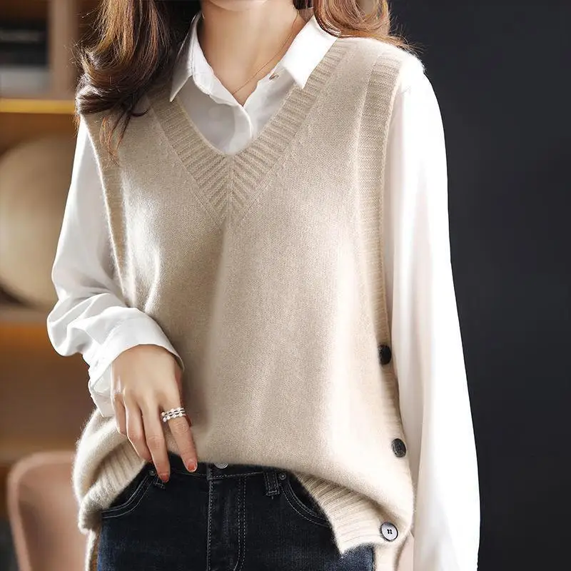 

Spring Autumn Korean Fashion V-neck Loose Solid Sleeveless Knitted Sweater Vest Women Casual Pullover All Match Waistcoat Jumper