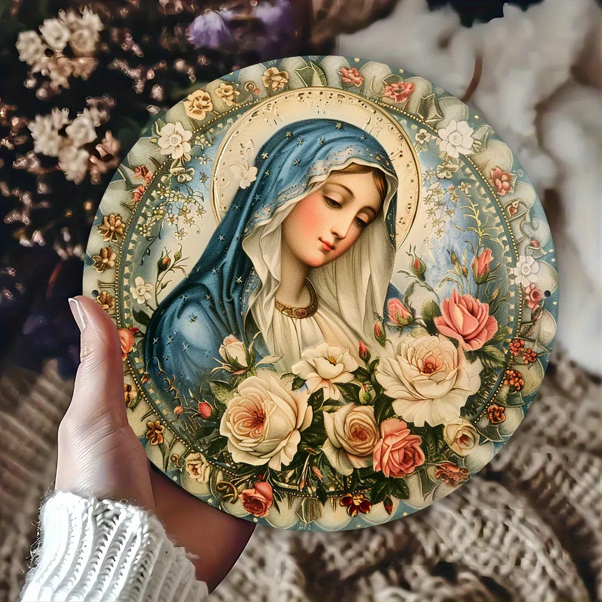 Virgin Mary Wreath 20.32x20.32cm Aluminum Sign - Faith-Inspired Round Metal Wall Art, Perfect for Home Decor & Holiday Gifts