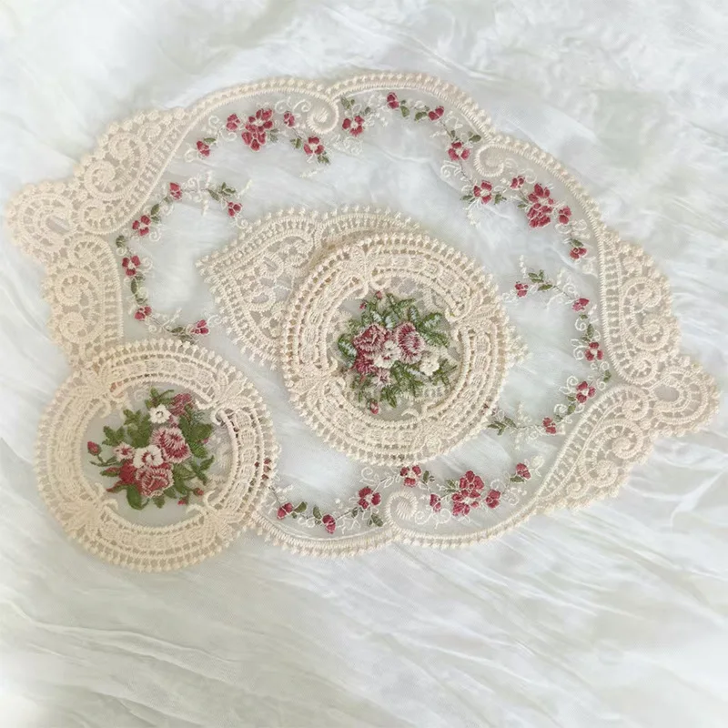Round Lace Embroidered Placemat Home Dining Table Decoration Mat French Countryside Style Exquisite Coaster Elegant Fashionable
