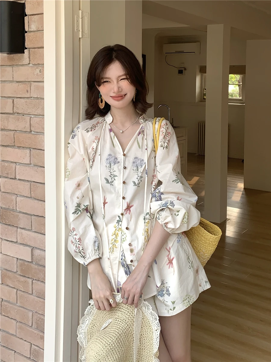 

Весенний моон, чизкейк, цветочный принт, комплект irt orts, женский комплект из двух предметов с V-Ne Long Sve на пуговицах