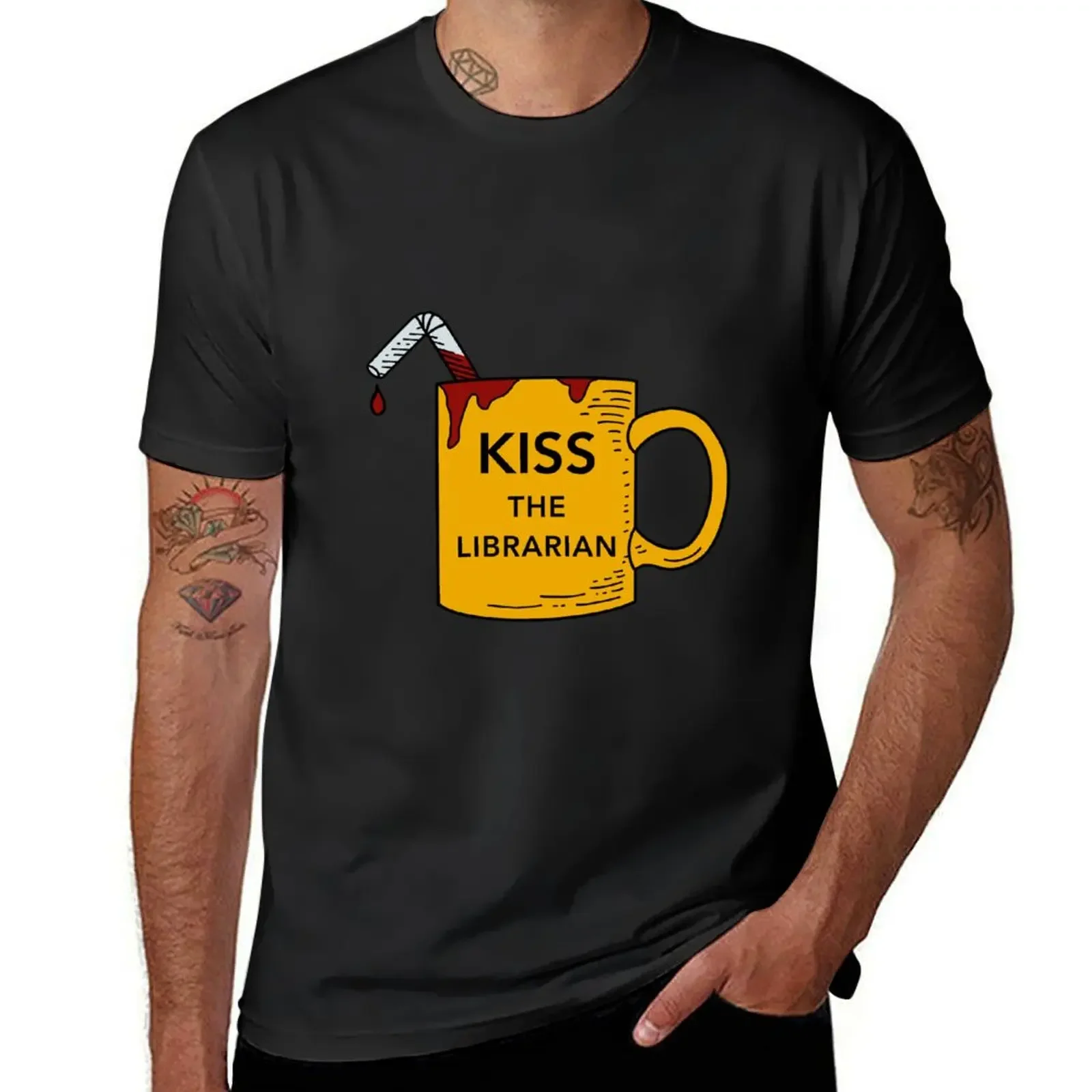 Kiss the librarian btvs, buffy, spike T-Shirt oversizeds customs clothing for men