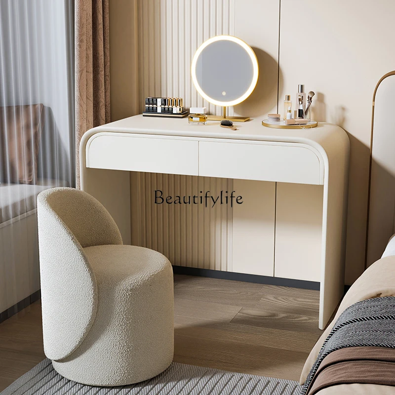 04Minimalist cream style bedroom solid wood high-end small apartment master bedroom dressing table
