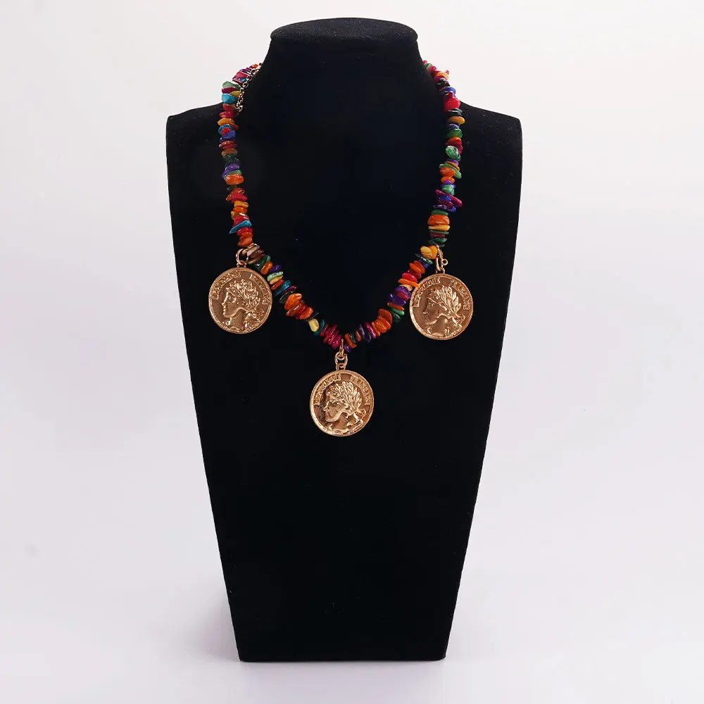 

Colored Irregular Natural Stone Necklace Summer Bohemian Accessories 2025 New Round Portrait Bracelet Chain