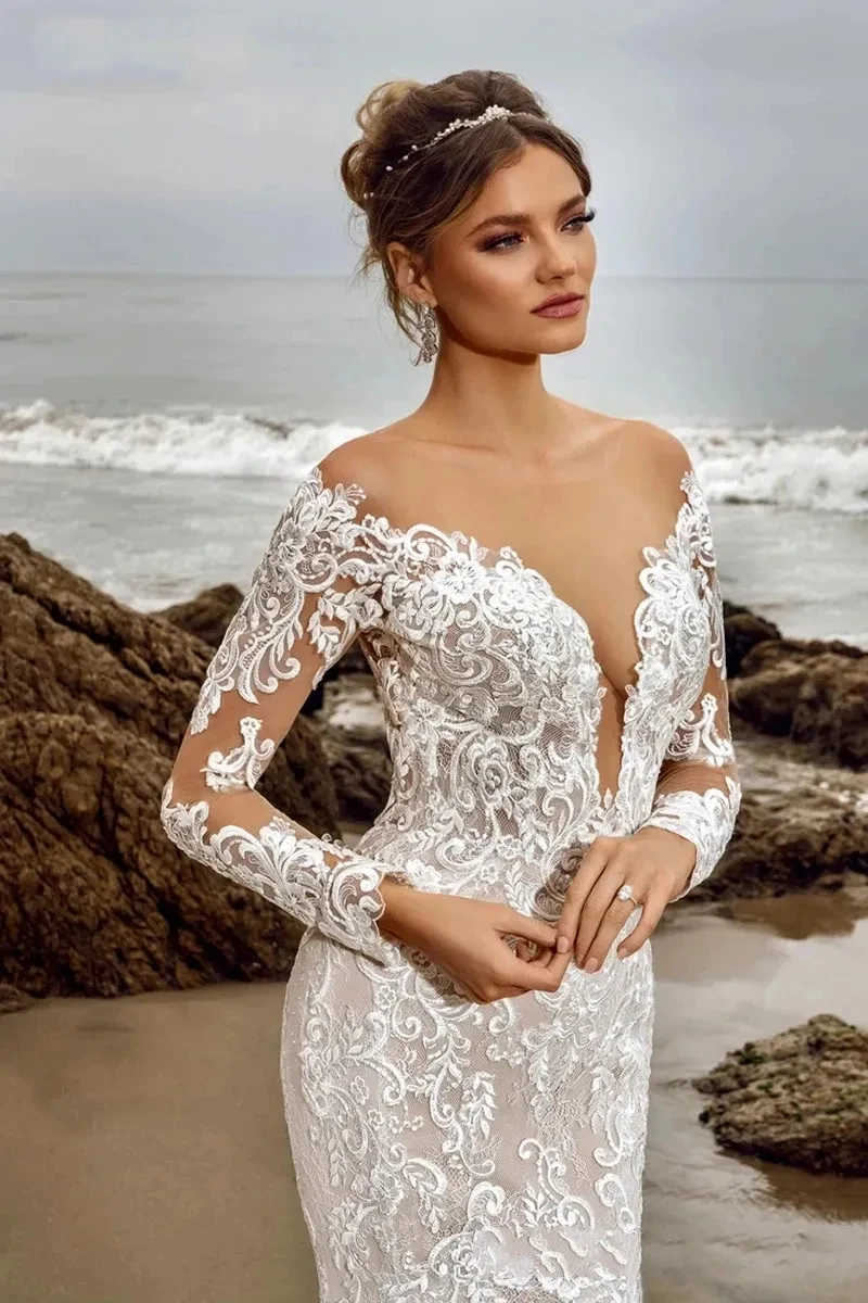 Vestido de novia de sirena de encaje bohemio, vestido de novia de playa de manga larga con cuello en V transparente, tren capilla, ropa de novia de verano personalizada