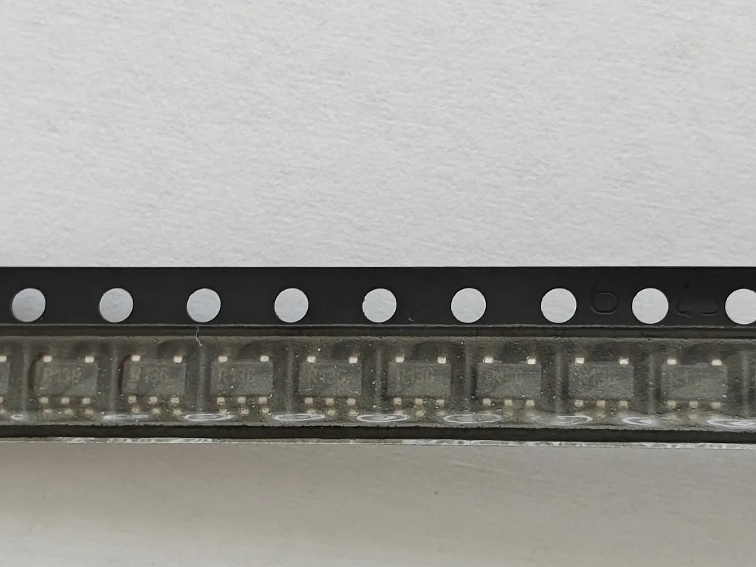 Integrated Circuits (ICs) REG113NA-2.5/3K Linear Voltage Regulator IC Positive Fixed 1 Output 400mA SOT-23-5
