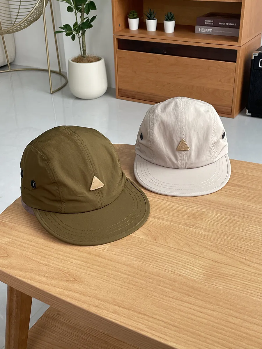 Flat wide brim quick-drying baseball hat sports retro fully sealed drawstring travel peaked cap for men
