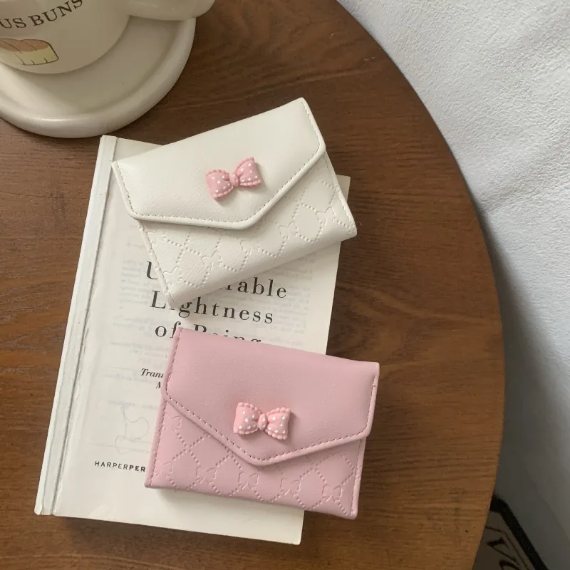 New Women’s Wallet – Instagram-Style Minimalist Cardholder with Premium Look, Tri-Fold Compact Wallet