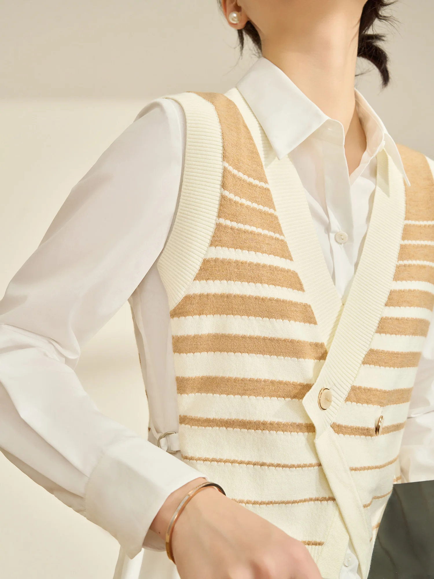 

Flowing Era Spring 2026 Women's Knitted Patchwork Long Sve irt Casual Comfortable Breathable Commute Sle Polyester Fiber