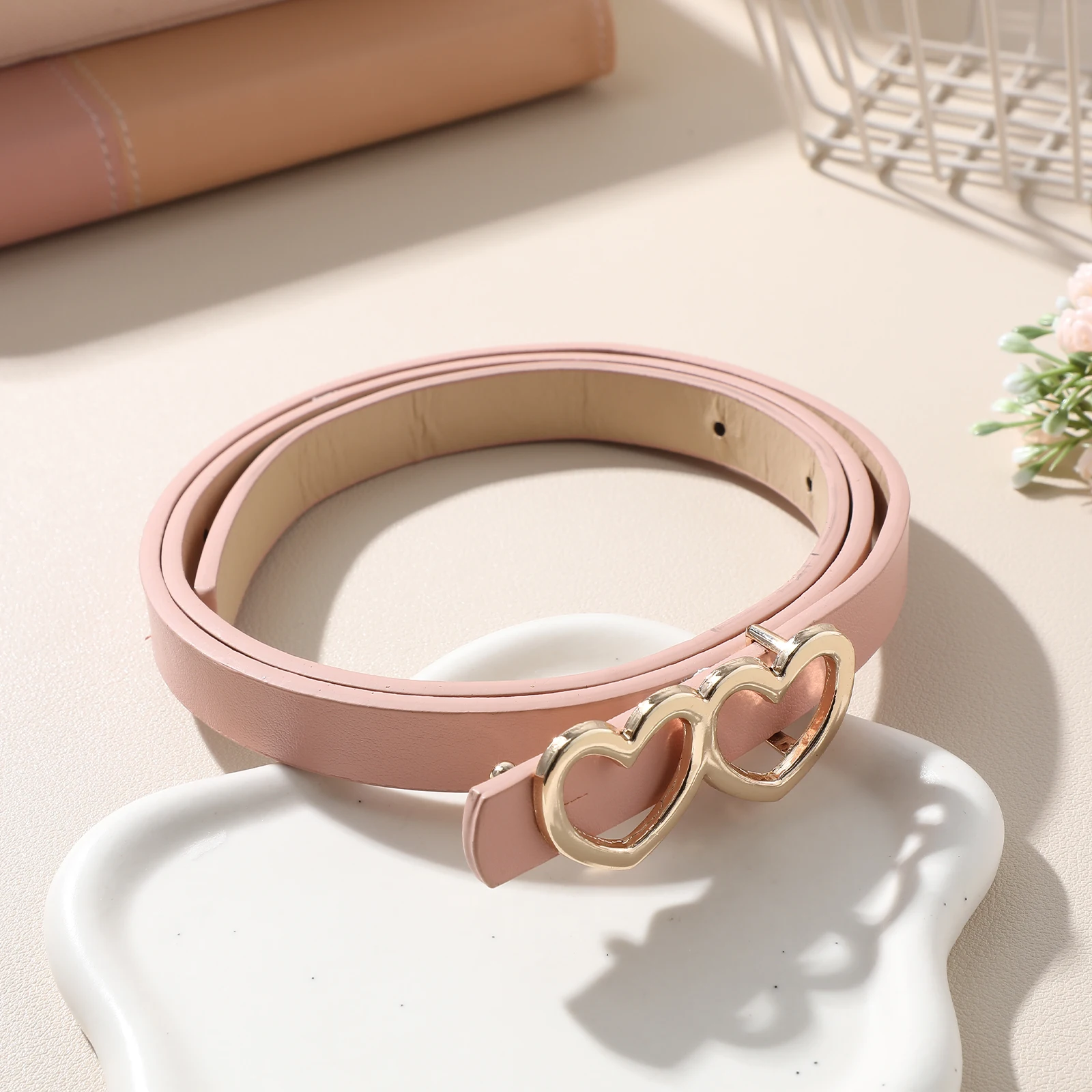 

3pcs Heart Buckle Waist Adjustable Thin Belt For Women Girls Fashion Dress Jeans Versatile Pu Belt Straps Statement Buckle