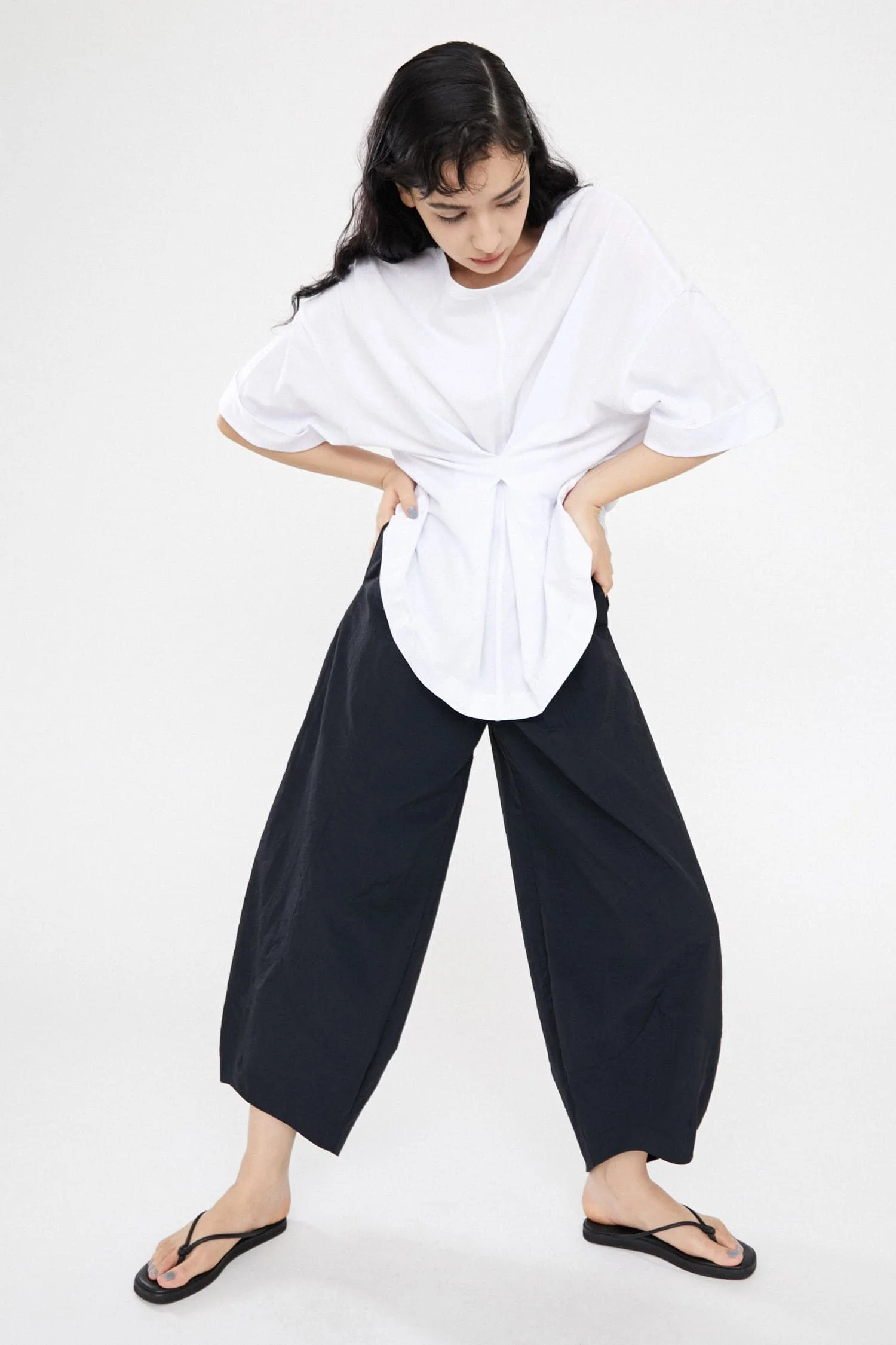 

Весна-Лето 2025: Новые нейлоновые тонкие эластичные брюки с высокой талией, свободные повседневные брюки с широкими штанинами BEMAS для женщин