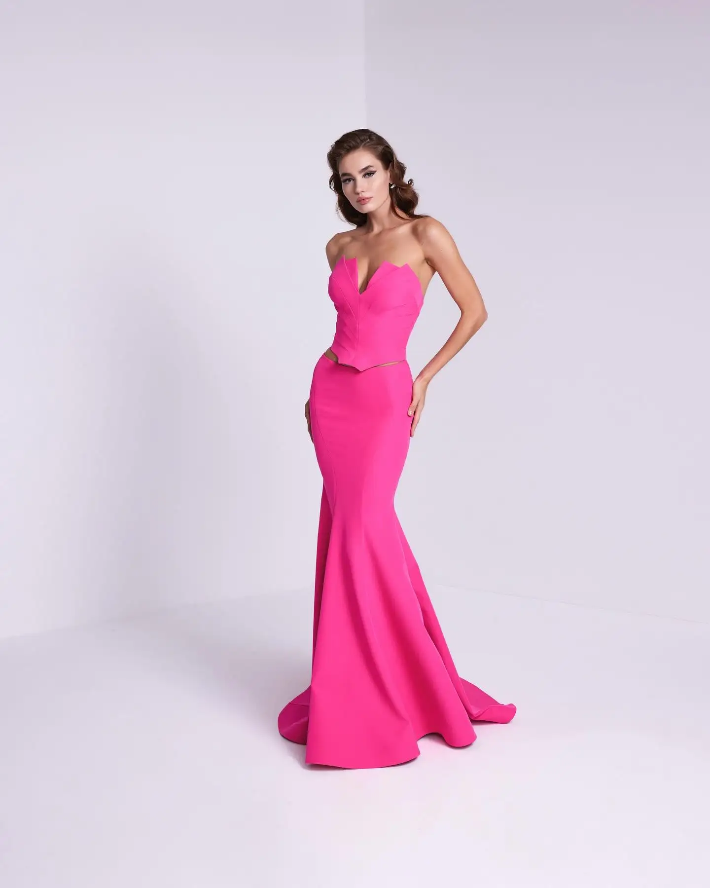 Customized Modern Mermaid Sweetheart Jersey Evening Dress Temperament Pleats Zipper Back Sweep Train Photo Color Robe de soirée