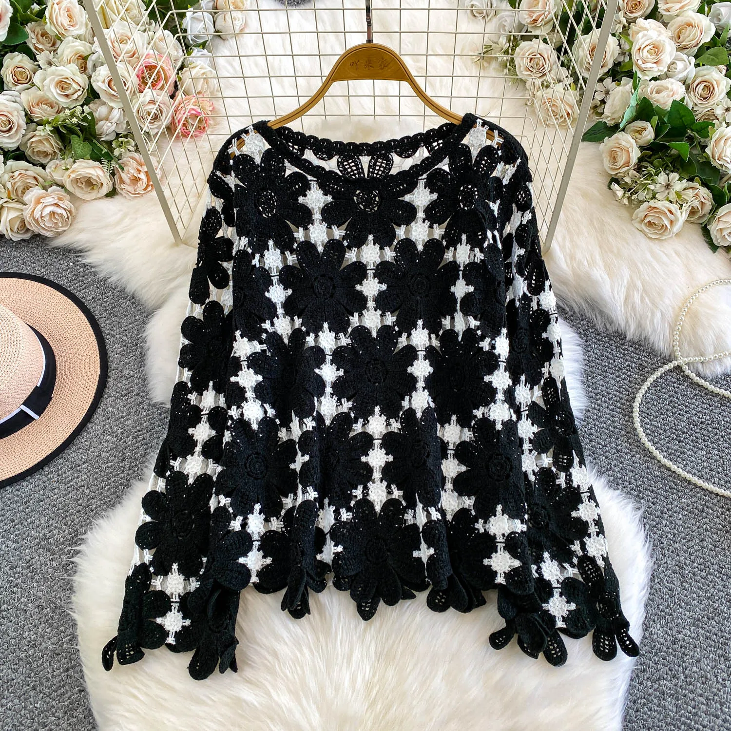 سيدة البوهيمي عطلة الاستوائية العرقية بلايز قمصان النساء الجوف خارج زهرة التطريز بلوزة الإناث Sunproof ربيع الخريف القمم