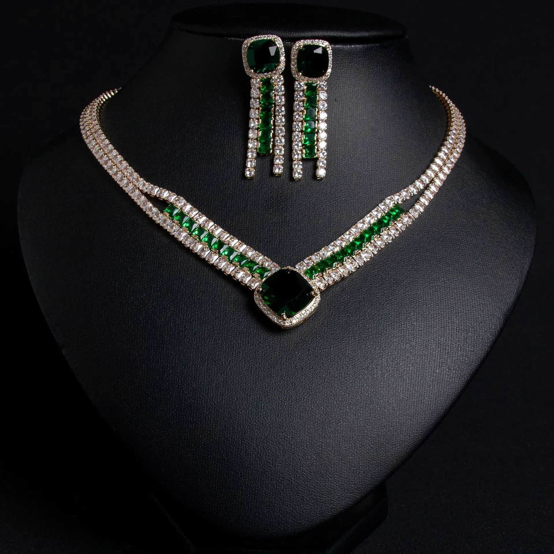 

Full-paved micro-inlaid gemstone earrings and necklace jewelry set