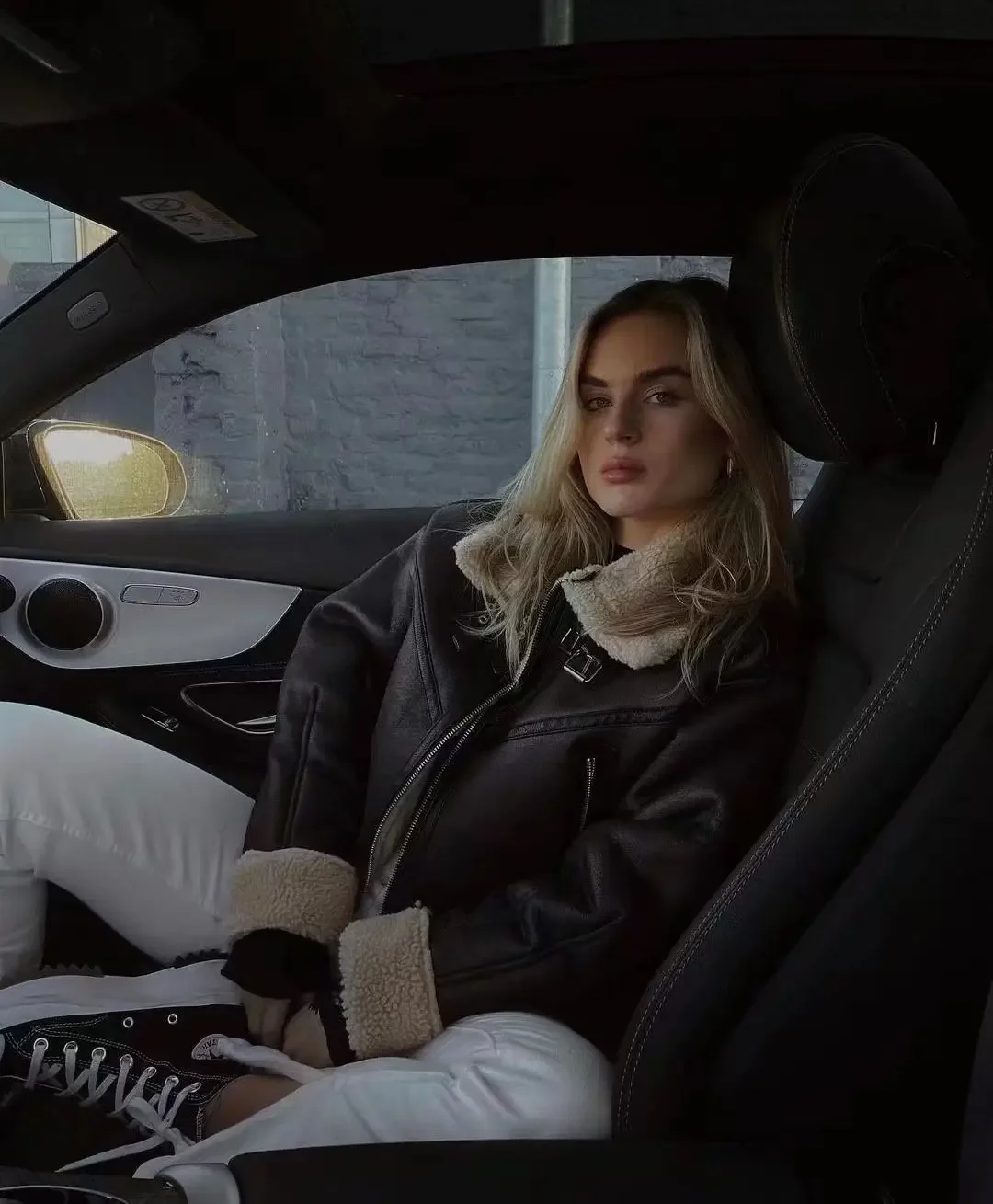 Pop Pop Herfst Vrouwen Mode Dikke Warme Faux Shearling Jasje Vintage Lange Mouw Riem Zoom Vrouwelijke Bovenkleding Chic Tops